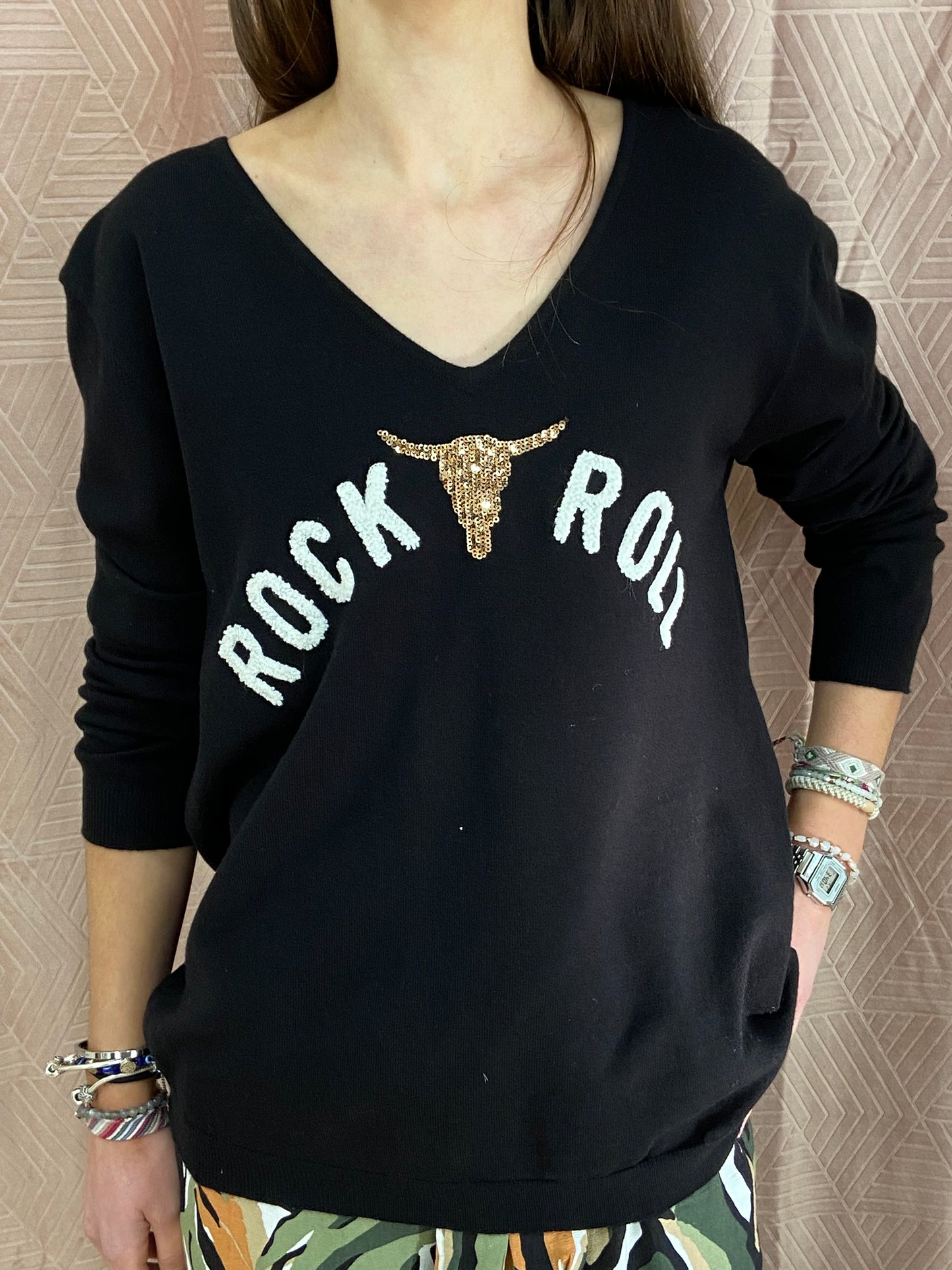 Pull noir BUFFlE
