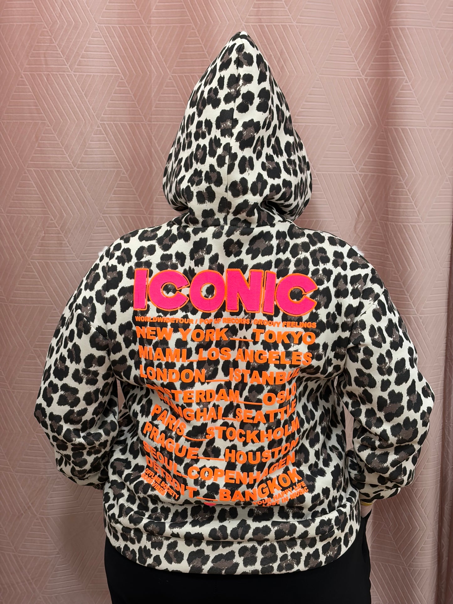 Sweat ICONIC