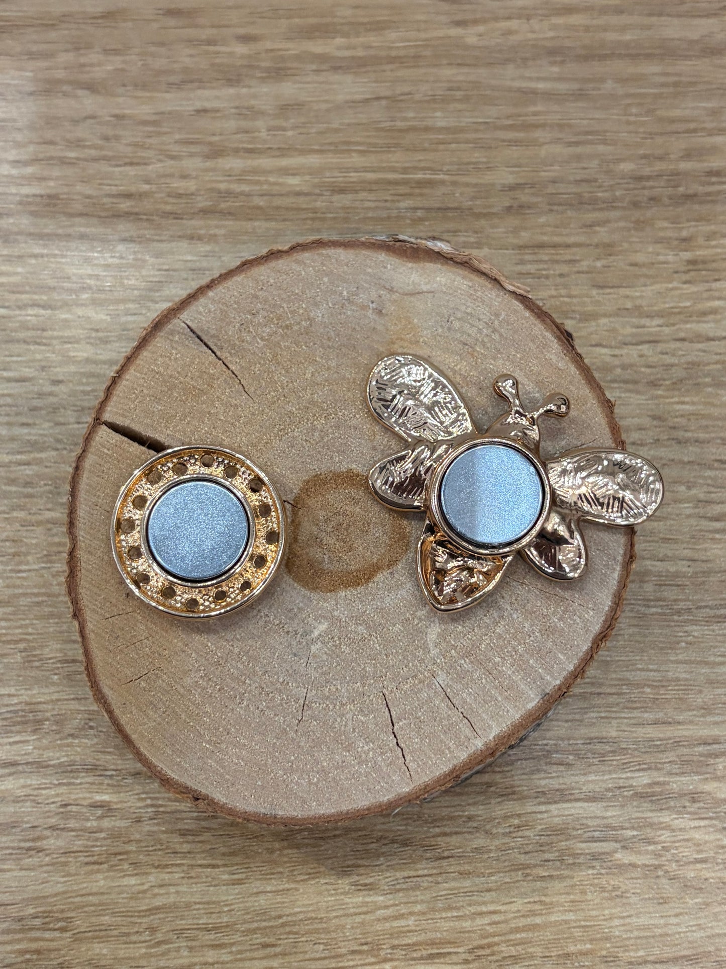 Broche abeille 🐝 multicolore